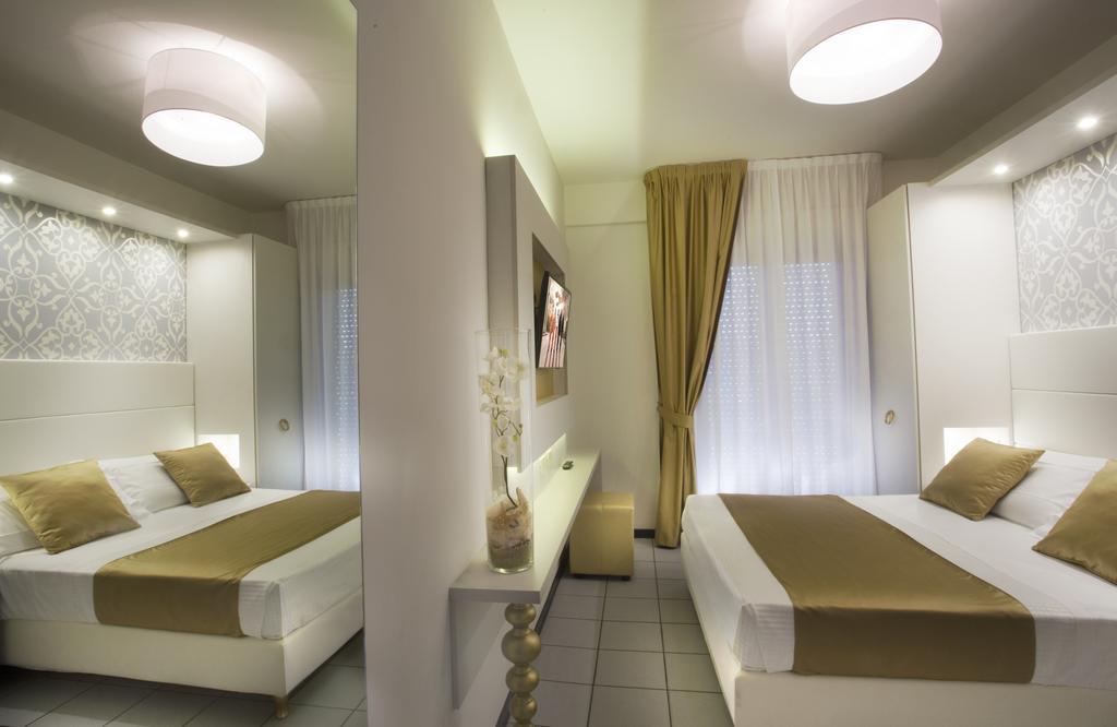 Hotel Ambassador Riccione Dış mekan fotoğraf
