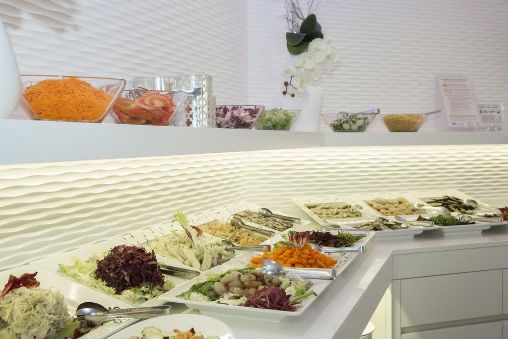 Hotel Ambassador Riccione Dış mekan fotoğraf
