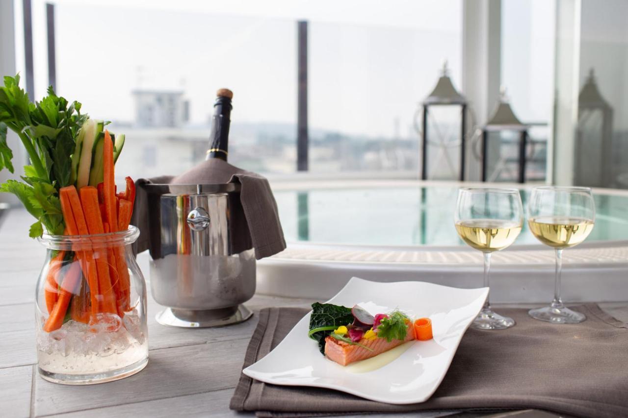Hotel Ambassador Riccione Dış mekan fotoğraf
