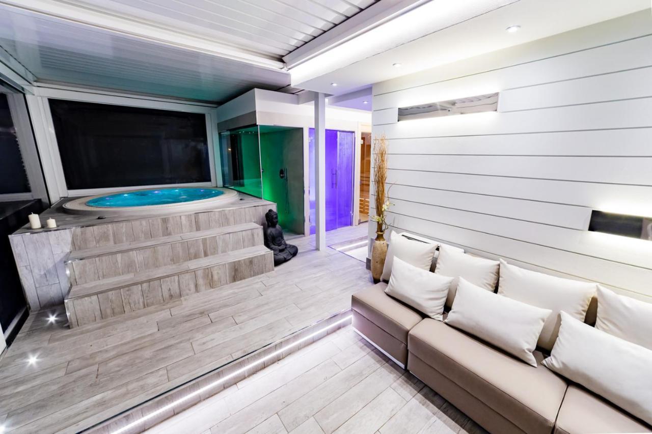 Hotel Ambassador Riccione Dış mekan fotoğraf